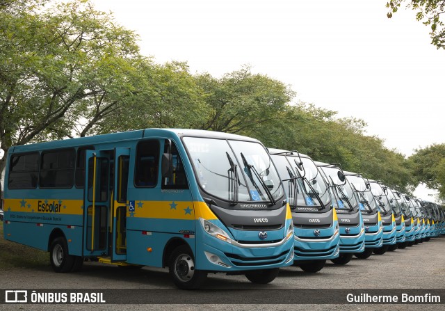 Transporte Acessível Unicarga Frota 0km na cidade de Curitiba, Paraná, Brasil, por Guilherme Bomfim. ID da foto: 7899563.