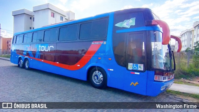 New Tour Turismo 900 na cidade de Macaé, Rio de Janeiro, Brasil, por Washington Firme. Número da foto: #7906330.