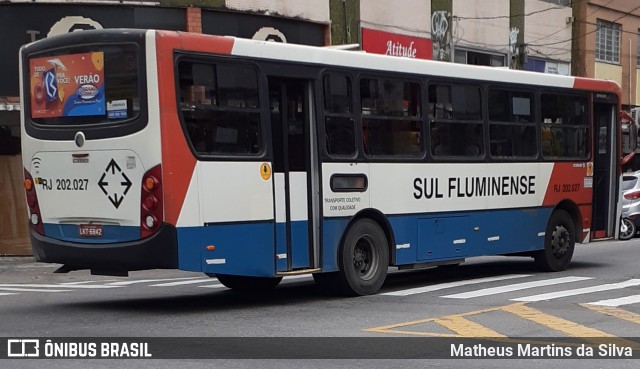 Viação Sul Fluminense RJ 202.027 na cidade de Volta Redonda, Rio de Janeiro, Brasil, por Matheus Martins da Silva. Número da foto: #7903144.
