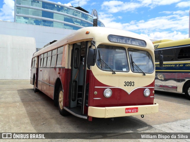 CMTC - Companhia Municipal de Transportes Coletivos 3093 na cidade de São Paulo, São Paulo, Brasil, por William Bispo da Silva. ID da foto: 7903029.