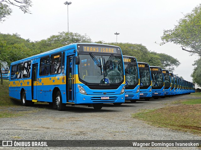 Trans Isaak Turismo 9664 na cidade de Curitiba, Paraná, Brasil, por Wagner Domingos Ivanesken. Número da foto: #7908976.