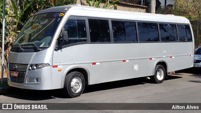 Ônibus Particulares HID0357 na cidade de Belo Horizonte, Minas Gerais, Brasil, por Ailton Alves. Número da foto: #7907680.