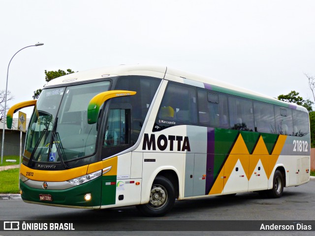 Viação Motta 21812 na cidade de Brasília, Distrito Federal, Brasil, por Anderson Dias. Número da foto: #7911625.