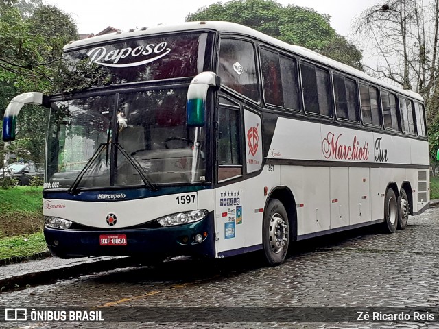 Marchioti Tur 1597 na cidade de Petrópolis, Rio de Janeiro, Brasil, por Zé Ricardo Reis. ID da foto: 7997853.