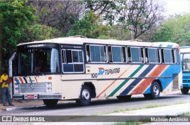 Ônibus Particulares 100 na cidade de Fortaleza, Ceará, Brasil, por Mailson Amâncio. ID da foto: 7997195.