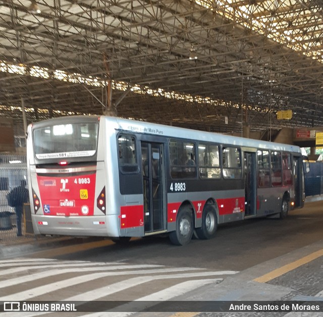 Express Transportes Urbanos Ltda 4 8983 na cidade de São Paulo, São Paulo, Brasil, por Andre Santos de Moraes. Número da foto: #7997757.