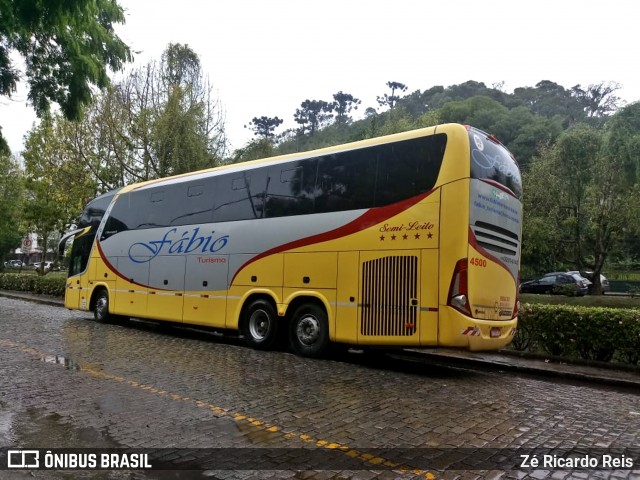 Fábio Turismo 4500 na cidade de Petrópolis, Rio de Janeiro, Brasil, por Zé Ricardo Reis. ID da foto: 8000721.