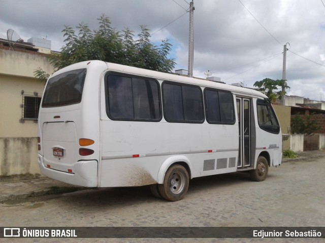 Ônibus Particulares HZM3766 na cidade de Nazaré da Mata, Pernambuco, Brasil, por Edjunior Sebastião. Número da foto: #8005085.
