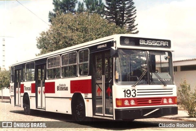 Empresa Nossa Senhora da Glória 193 na cidade de Blumenau, Santa Catarina, Brasil, por Cláudio Roberto. ID da foto: 8005221.