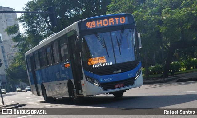 Viação Nossa Senhora das Graças A71567 na cidade de Rio de Janeiro, Rio de Janeiro, Brasil, por Rafael Santos. ID da foto: 8006762.