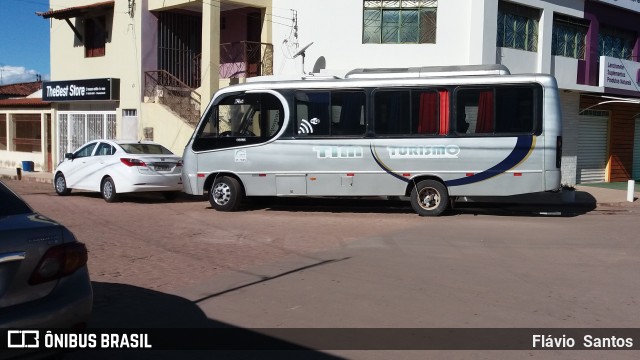 Ônibus Particulares LOJ5329 na cidade de Barra da Estiva, Bahia, Brasil, por Flávio Santos. Número da foto: #8013792.