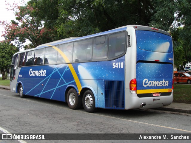 Viação Cometa 5410 na cidade de Curitiba, Paraná, Brasil, por Alexandre M.  Sanches. Número da foto: #8013607.