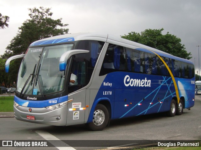 Viação Cometa 10162 na cidade de Curitiba, Paraná, Brasil, por Douglas Paternezi. ID da foto: 8017009.