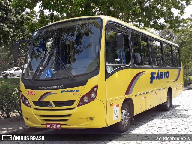 Fábio Turismo 4600 na cidade de Petrópolis, Rio de Janeiro, Brasil, por Zé Ricardo Reis. ID da foto: 8020543.