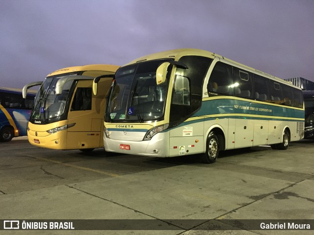 Viação Cometa 1401 na cidade de São Paulo, São Paulo, Brasil, por Gabriel Moura. Número da foto: #8024793.