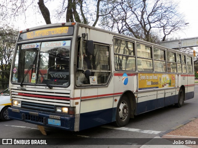 CUTCSA - Companhia Uruguaia de Transporte Coletivo 927 na cidade de Montevideo, Montevideo, Uruguai, por João Silva. ID da foto: 8031877.