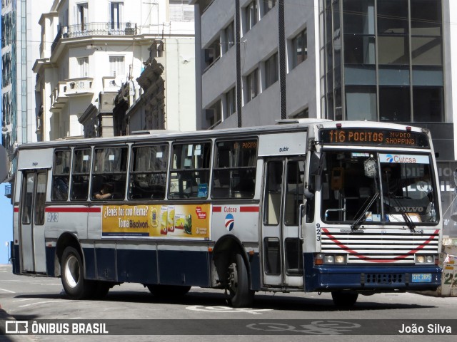 CUTCSA - Companhia Uruguaia de Transporte Coletivo 923 na cidade de Montevideo, Montevideo, Uruguai, por João Silva. ID da foto: 8031493.