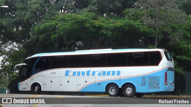 Emtram 5220 na cidade de São Paulo, São Paulo, Brasil, por Rafael Freitas. Número da foto: #8031977.