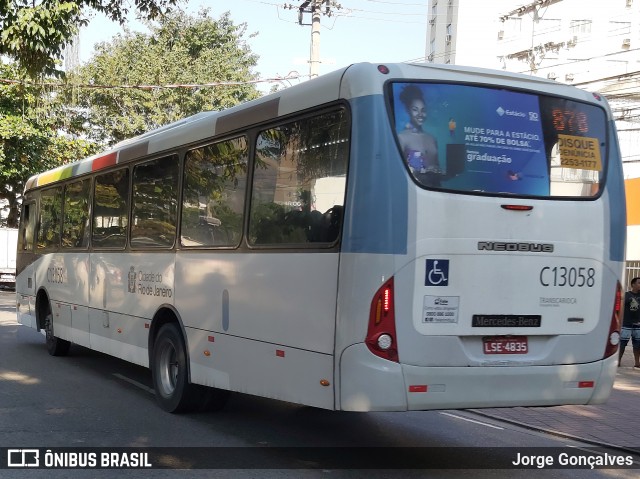 Transportes Barra C13058 na cidade de Rio de Janeiro, Rio de Janeiro, Brasil, por Jorge Gonçalves. ID da foto: 8032908.