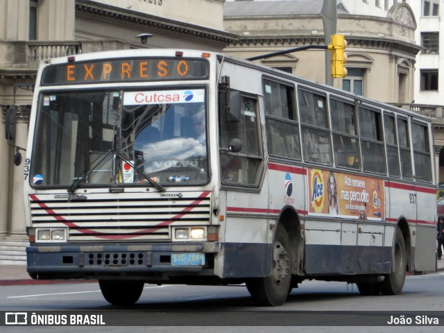 CUTCSA - Companhia Uruguaia de Transporte Coletivo 937 na cidade de Montevideo, Montevideo, Uruguai, por João Silva. Número da foto: #8035272.