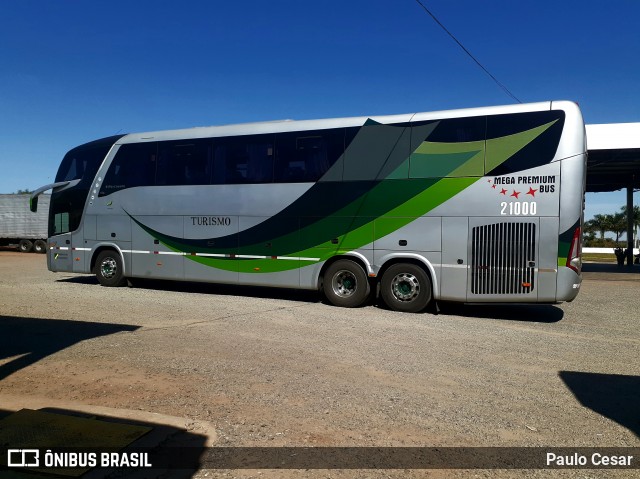 Ônibus Particulares 21000 na cidade de Coroados, São Paulo, Brasil, por Paulo Cesar. Número da foto: #8032856.