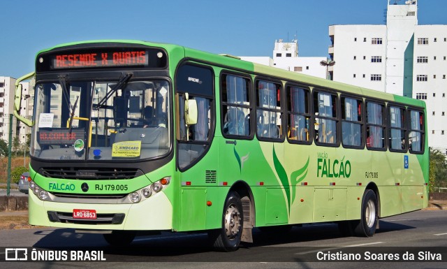 Viação Falcão RJ 179.005 na cidade de Resende, Rio de Janeiro, Brasil, por Cristiano Soares da Silva. ID da foto: 8041720.