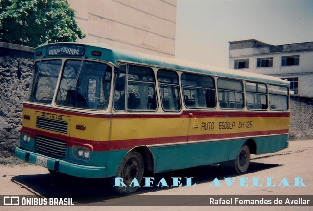 Ônibus Particulares DH.025 na cidade de Duque de Caxias, Rio de Janeiro, Brasil, por Rafael Fernandes de Avellar. ID da foto: 8042825.