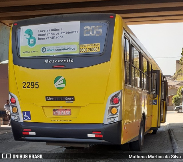 Viação Elite 2295 na cidade de Volta Redonda, Rio de Janeiro, Brasil, por Matheus Martins da Silva. Número da foto: #8044760.
