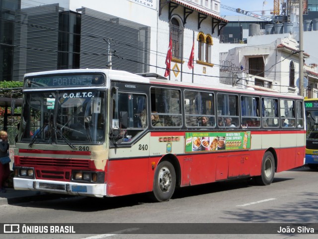 COETC - Cooperativa de Obreros y Empleados del Transporte Coletivo 240 na cidade de Montevideo, Montevideo, Uruguai, por João Silva. Número da foto: #8047019.