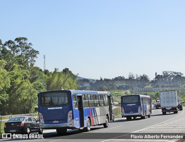 Ônibus Particulares 4109 na cidade de Araçariguama, São Paulo, Brasil, por Flavio Alberto Fernandes. Número da foto: #8045757.