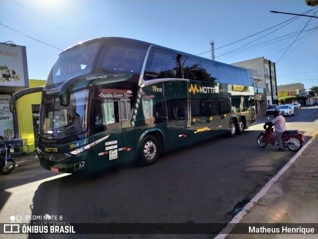 Viação Motta 19010 na cidade de Deodápolis, Mato Grosso do Sul, Brasil, por Matheus Henrique. ID da foto: 8044266.