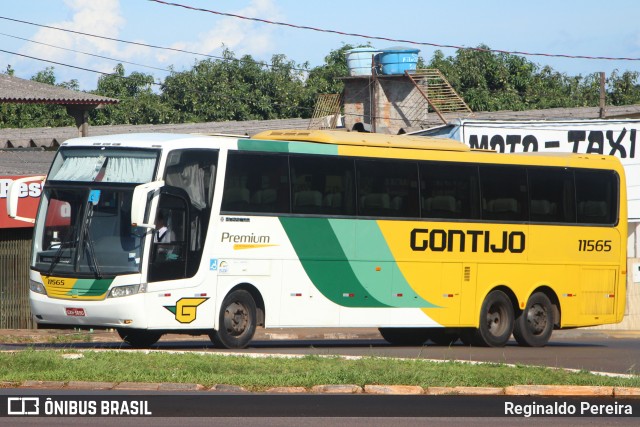 Empresa Gontijo de Transportes 11565 na cidade de Foz do Iguaçu, Paraná, Brasil, por Reginaldo Pereira. ID da foto: 8049148.