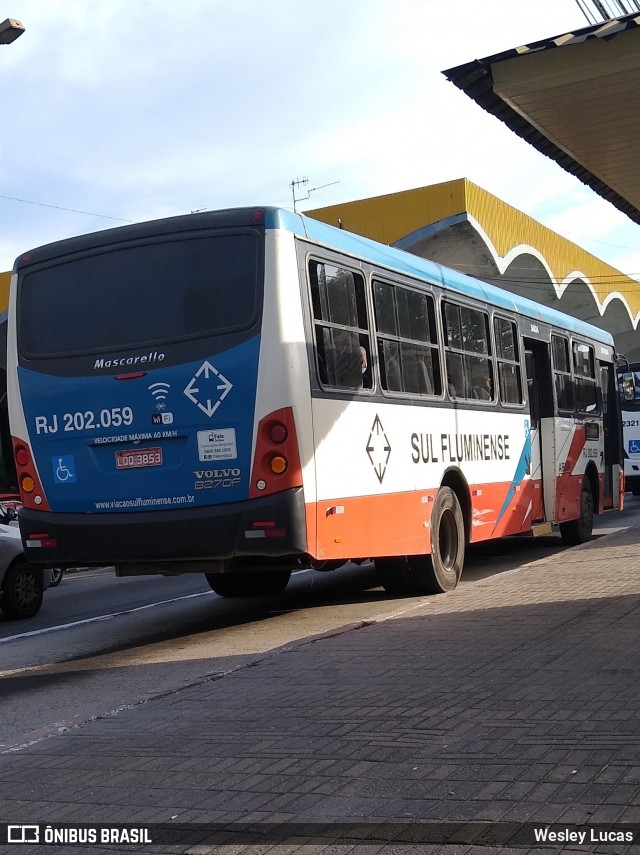 Viação Sul Fluminense RJ 202.059 na cidade de Volta Redonda, Rio de Janeiro, Brasil, por Wesley Lucas. ID da foto: 8048950.