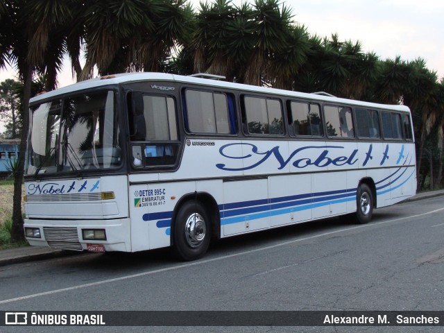 Nobel Transportes e Turismo CQH7100 na cidade de Curitiba, Paraná, Brasil, por Alexandre M.  Sanches. Número da foto: #8050262.