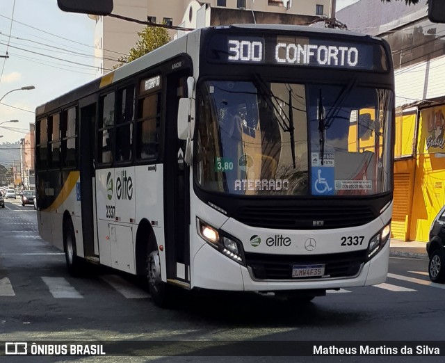Viação Elite 2337 na cidade de Volta Redonda, Rio de Janeiro, Brasil, por Matheus Martins da Silva. Número da foto: #7978180.
