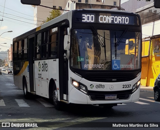 Viação Elite 2337 na cidade de Volta Redonda, Rio de Janeiro, Brasil, por Matheus Martins da Silva. ID da foto: 7978180.