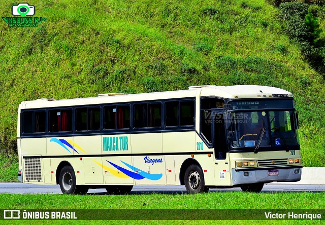 Marca Tur 2010 na cidade de Petrópolis, Rio de Janeiro, Brasil, por Victor Henrique. Número da foto: #8059695.