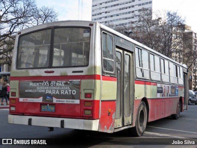 COETC - Cooperativa de Obreros y Empleados del Transporte Coletivo 10 na cidade de Montevideo, Montevideo, Uruguai, por João Silva. Número da foto: #8058381.