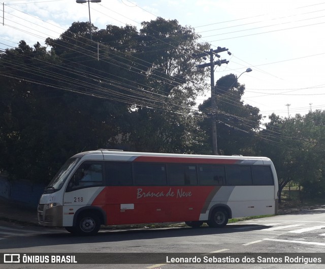 Branca de Neve Turismo 218 na cidade de Campinas, São Paulo, Brasil, por Leonardo Sebastiao dos Santos Rodrigues. ID da foto: 8057702.