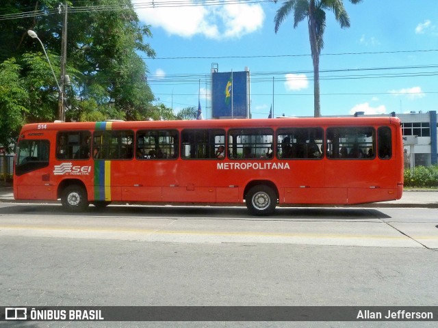 Empresa Metropolitana 514 na cidade de Recife, Pernambuco, Brasil, por Allan Jefferson. ID da foto: 7981159.