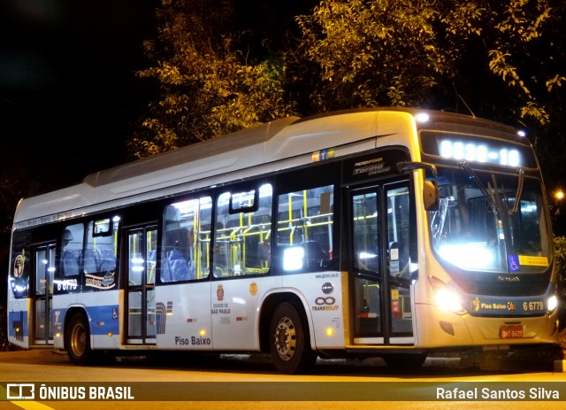 Transwolff Transportes e Turismo 6 6779 na cidade de São Paulo, São Paulo, Brasil, por Rafael Santos Silva. ID da foto: 7985565.