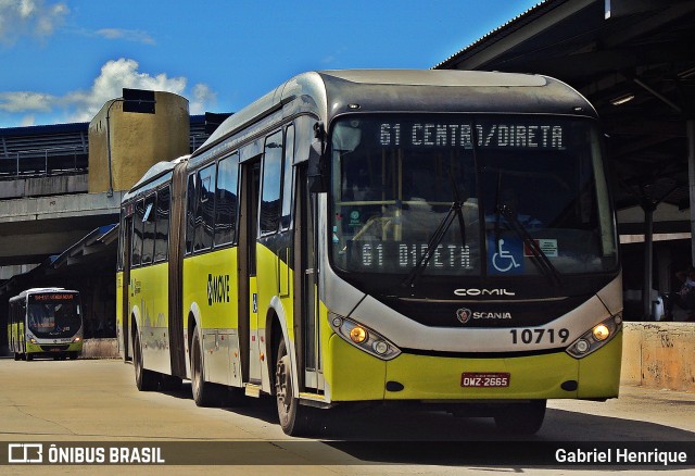 Milênio Transportes 10719 na cidade de Belo Horizonte, Minas Gerais, Brasil, por Gabriel Henrique. ID da foto: 7983284.