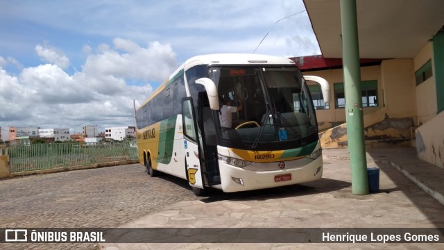 Empresa Gontijo de Transportes 18280 na cidade de Paulistana, Piauí, Brasil, por Henrique Lopes Gomes. ID da foto: 7987538.