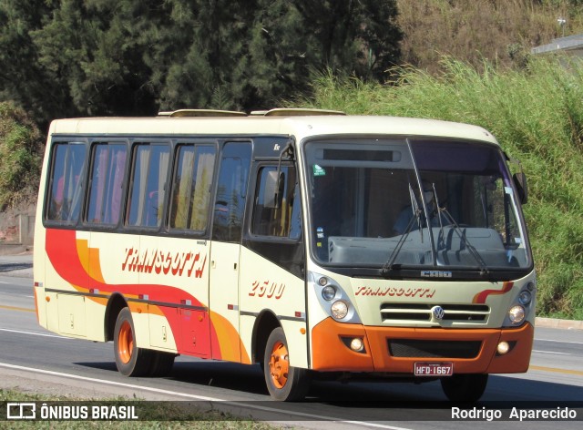 Transcotta Turismo 2500 na cidade de Conselheiro Lafaiete, Minas Gerais, Brasil, por Rodrigo  Aparecido. ID da foto: 7991858.