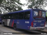 Viação Transdutra 32.650 na cidade de Arujá, São Paulo, Brasil, por Eron Lopes. Número da foto: #7992252.