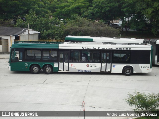 Via Sul Transportes Urbanos 5 3915 na cidade de São Paulo, São Paulo, Brasil, por André Luiz Gomes de Souza. Número da foto: #7995654.