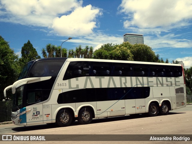 Auto Viação Catarinense 3603 na cidade de Curitiba, Paraná, Brasil, por Alexandre Rodrigo. ID da foto: 7994721.