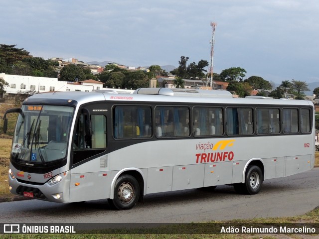 Viação Triunfo 1052 na cidade de Belo Horizonte, Minas Gerais, Brasil, por Adão Raimundo Marcelino. ID da foto: 8064765.