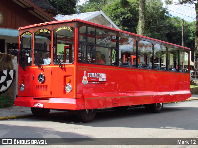 Fumacinha Turismo 4068 na cidade de Gramado, Rio Grande do Sul, Brasil, por Mark 12. Número da foto: #8062941.
