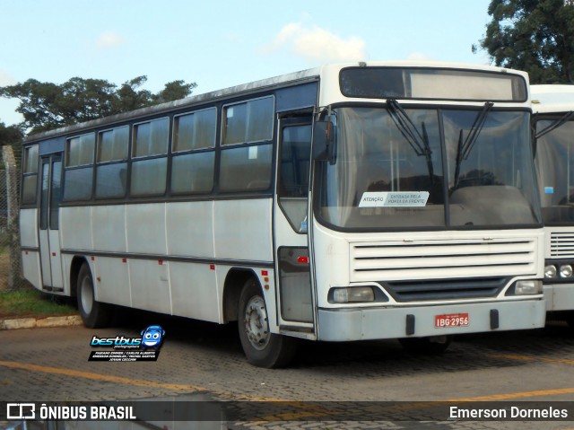 Ônibus Particulares 2956 na cidade de Canoas, Rio Grande do Sul, Brasil, por Emerson Dorneles. ID da foto: 8093673.